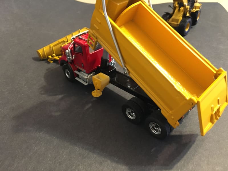 Load image into Gallery viewer, 1/50 - Hybrid Spreader side dump body DIECAST | SCALE SNOW
