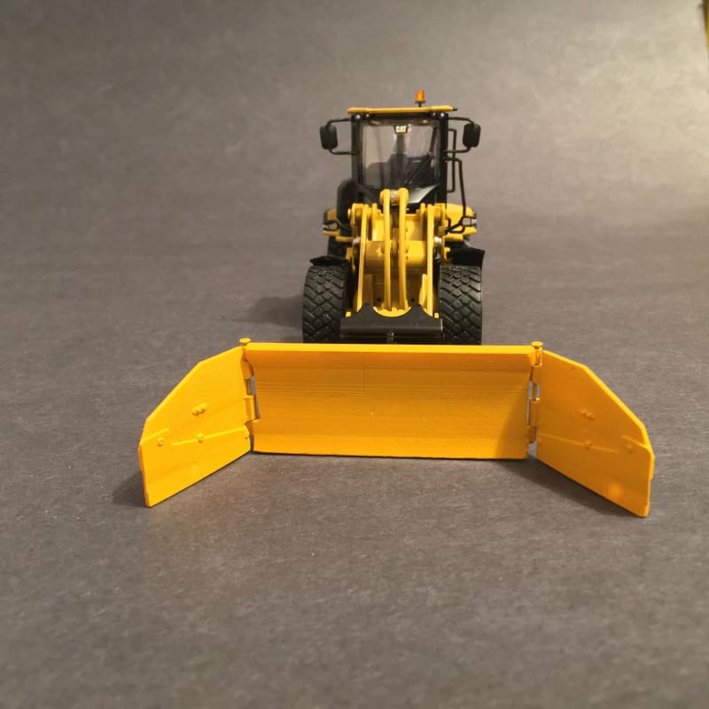 Chargez l&#39;image dans la visionneuse de la galerie, 1/50 - MP Snowplow Kit Assembly Wheel Loader DIECAST
