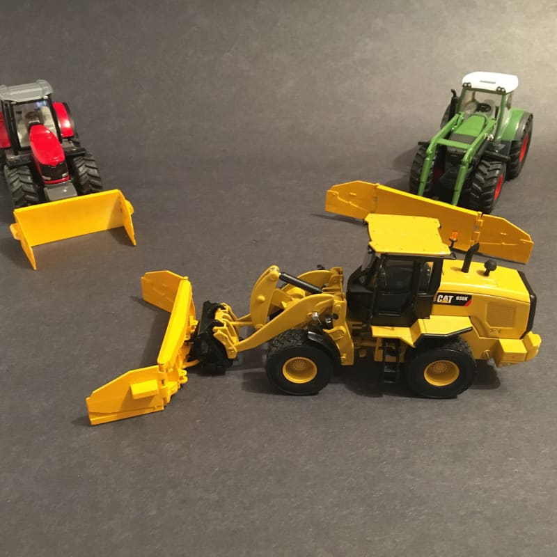 Load image into Gallery viewer, 1/50 - MP Snowplow Kit Assembly Wheel Loader DIECAST
