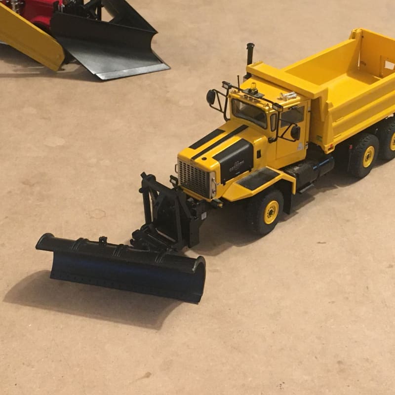 Load image into Gallery viewer, 1/50 - Reversible Snowplow Kit Assembly OSHKOSH DIECAST
