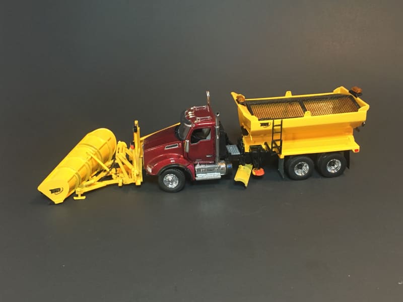 Load image into Gallery viewer, 1/50 - Underbelly Plow 03 DIECAST | SCALE SNOW TRUCK
