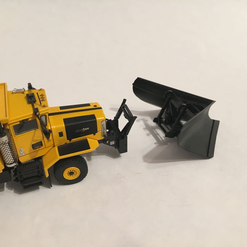 Load image into Gallery viewer, 1/50 - V-Plow Kit Assembly OSHKOSH DIECAST | SCALE SNOW

