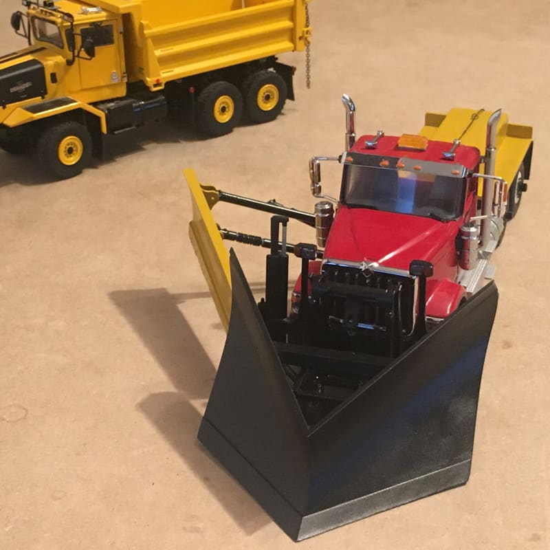 Load image into Gallery viewer, 1/50 - V-Plow Kit Assembly Truck Scale 1:50 DIECAST | SNOW
