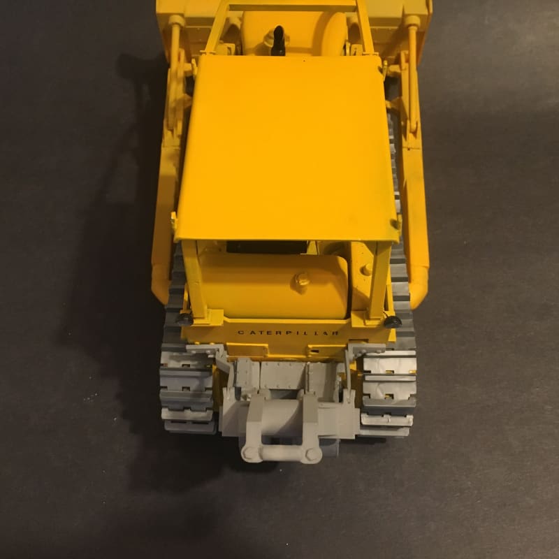 Load image into Gallery viewer, D8 - Log Winch 05 1/25 SCALE MODEL | DOZER PARTS
