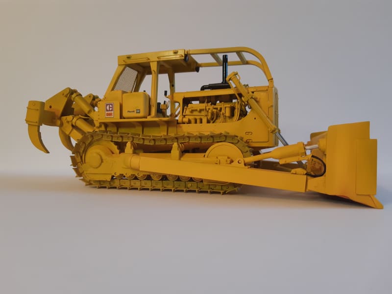 Load image into Gallery viewer, D8 - U-BLADE SCALE MODEL | DOZER PARTS BLADE
