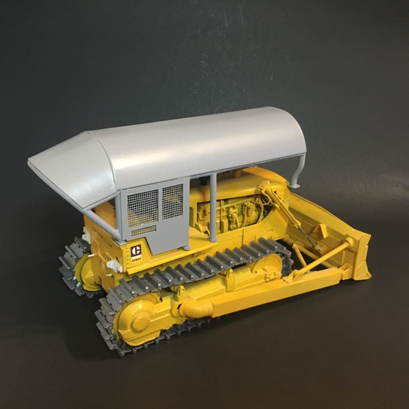 Load image into Gallery viewer, D8H - AUSTRALIAN CAB Scale 1/25 MODEL | DOZER PARTS
