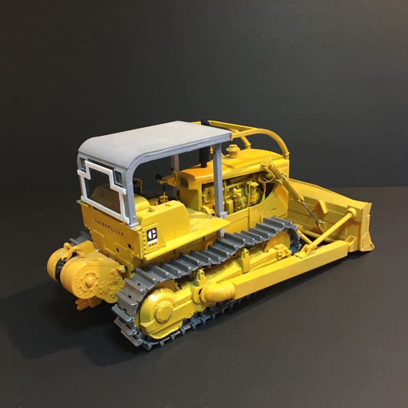 Load image into Gallery viewer, D8H - Cab 03b SCALE MODEL | DOZER PARTS
