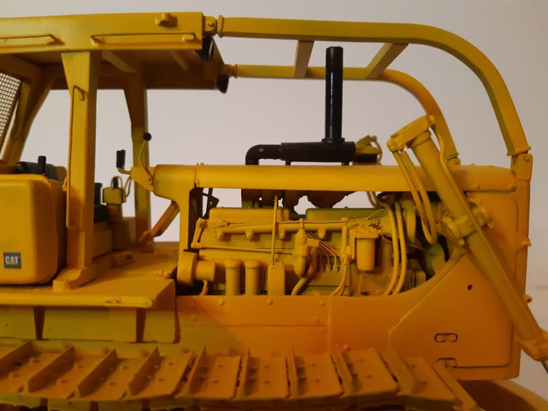 Load image into Gallery viewer, D8K - Muffler 01 1/25 SCALE MODEL | DOZER PARTS
