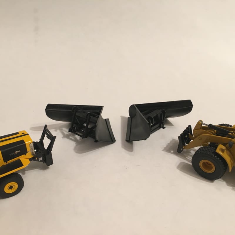 Load image into Gallery viewer, V-Plow Snowplow Kit Assembly - Wheel Loader DIECAST | SCALE
