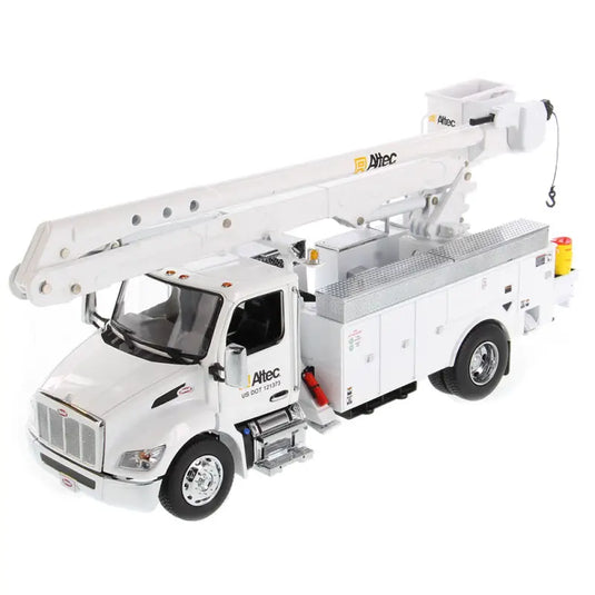 PETERBILT - 1/32 - 536 WITH ALTEC AA55 AERIAL - WHITE CAB