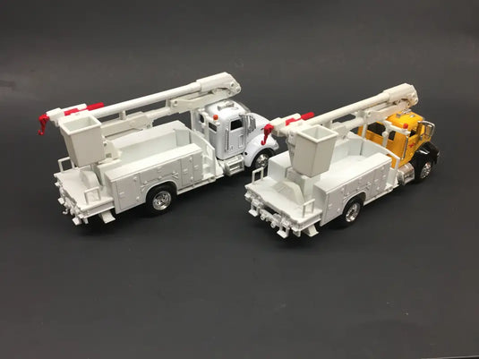 PETERBILT - 1/43 - LONG HAUL PETERBILT 335 LINE MAINTENANCE