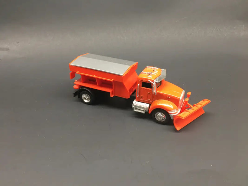 Chargez l&#39;image dans la visionneuse de la galerie, PETERBILT - 1/43 - PETERBILT WITH PLOW &amp; SANDER - DIECAST
