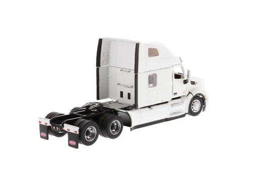 PETERBILT - 1/50 - 579 ULTRALOFT TRACTOR WHITE CAB