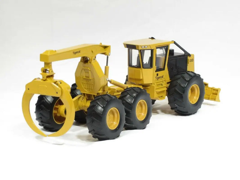 Chargez l&#39;image dans la visionneuse de la galerie, TIGERCAT - 1/32 - 635D SKIDDER - DIECAST | SCALE | FORESTRY
