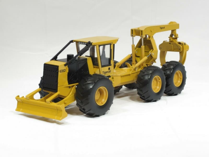 Load image into Gallery viewer, 1/32 - 635D Skidder DIECAST | SCALE FORESTRY
