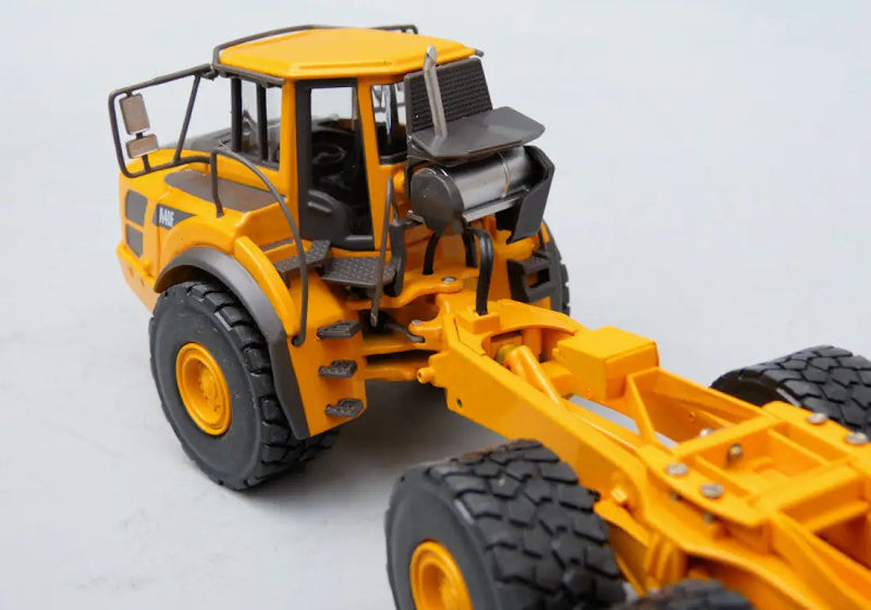 Load image into Gallery viewer, VOLVO - 1/50 - VOLVO A40F ARTICULATED TRUCK W/ K-TEC 1233
