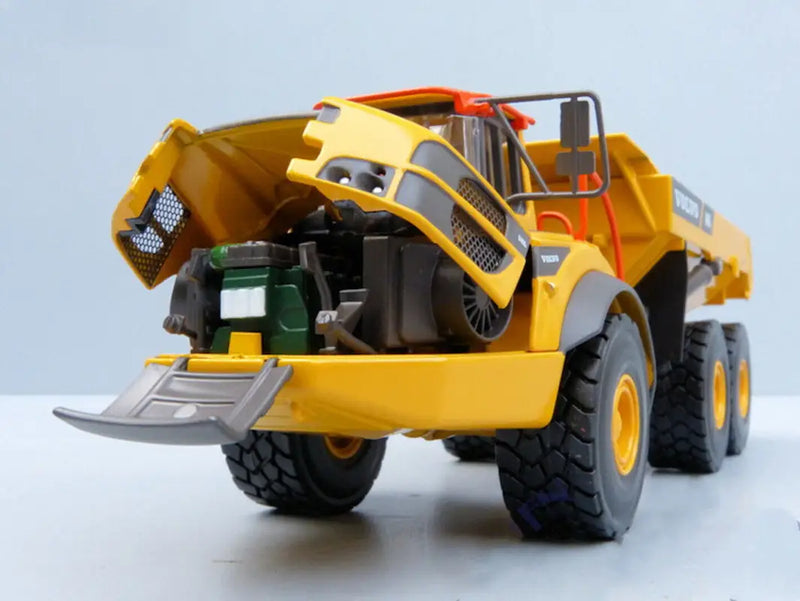 Chargez l&#39;image dans la visionneuse de la galerie, VOLVO - 1/50 - A40G ARTICULATED HAULER DUMP TRUCK - DIECAST
