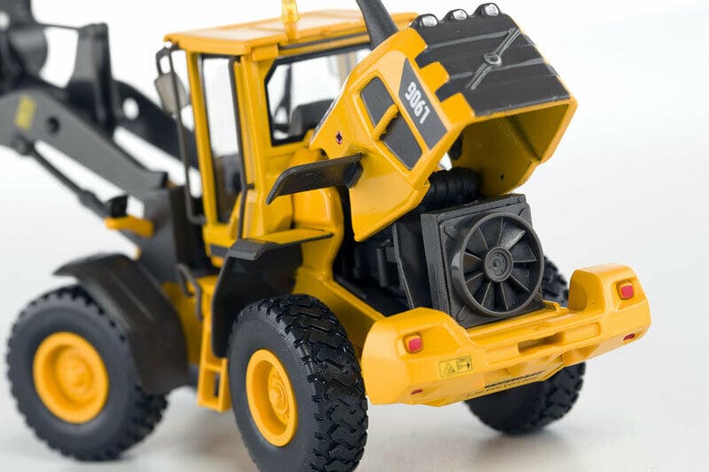 Load image into Gallery viewer, 1/50 - Volvo L90G Wheel Loader DIECAST | SCALE
