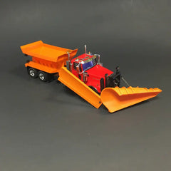 1/50 - Western Star 4900 (red) Snow Equipped (orange)