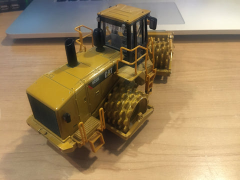 1/50 - USED CAT 825H Norscot Soil Compactor